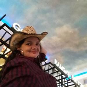 Meet your Posher, Violet